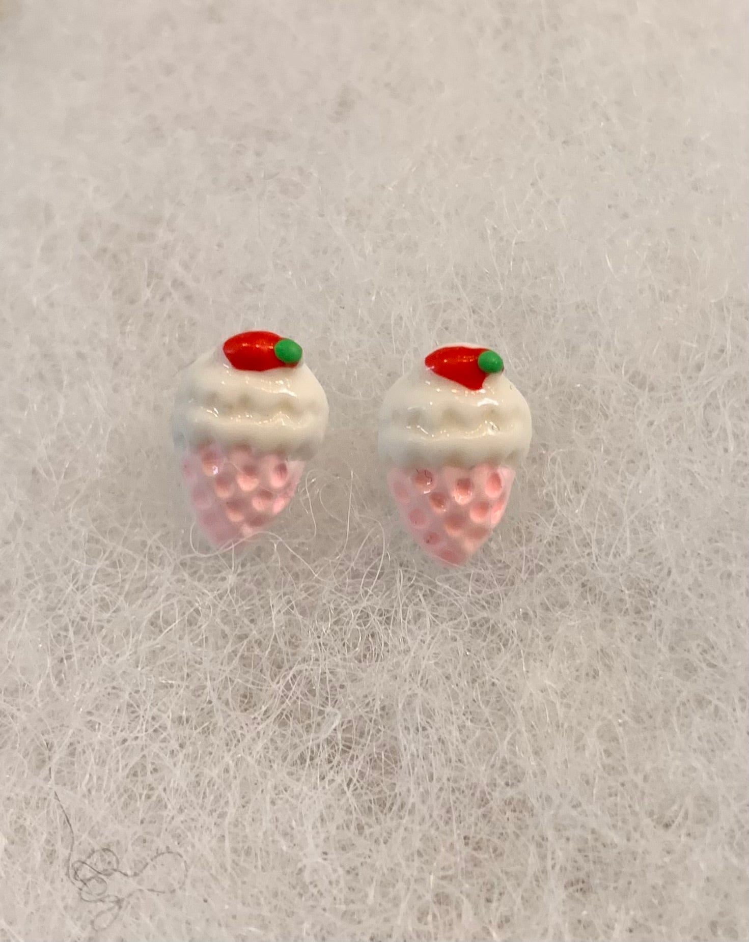 Bijoux Doigts de fée- boucles d'oreilles- cornet de crème glacée rose